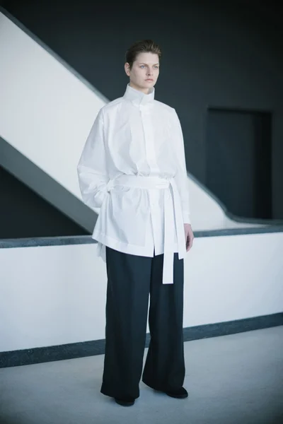 Look 13